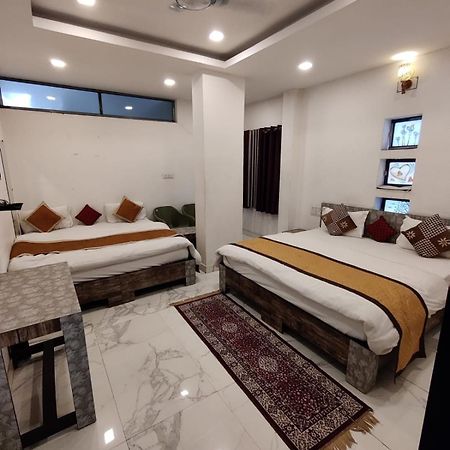 Chittorgarh Hotel Keshav Residency מראה חיצוני תמונה