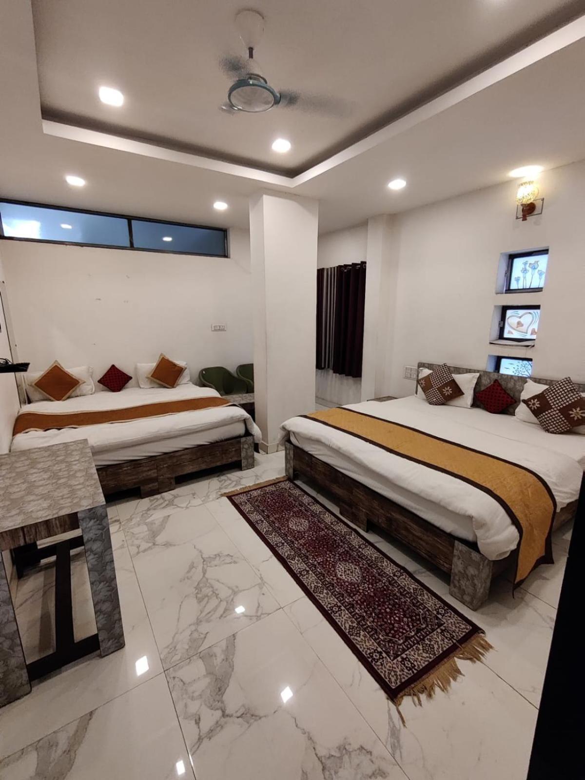 Chittorgarh Hotel Keshav Residency מראה חיצוני תמונה